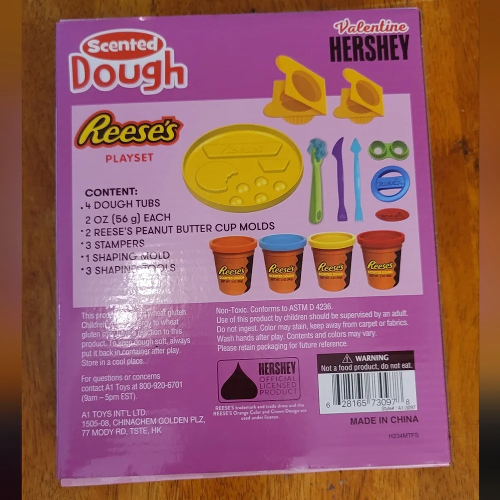 Hershey Scented Dough Set with Molds Fun To Play